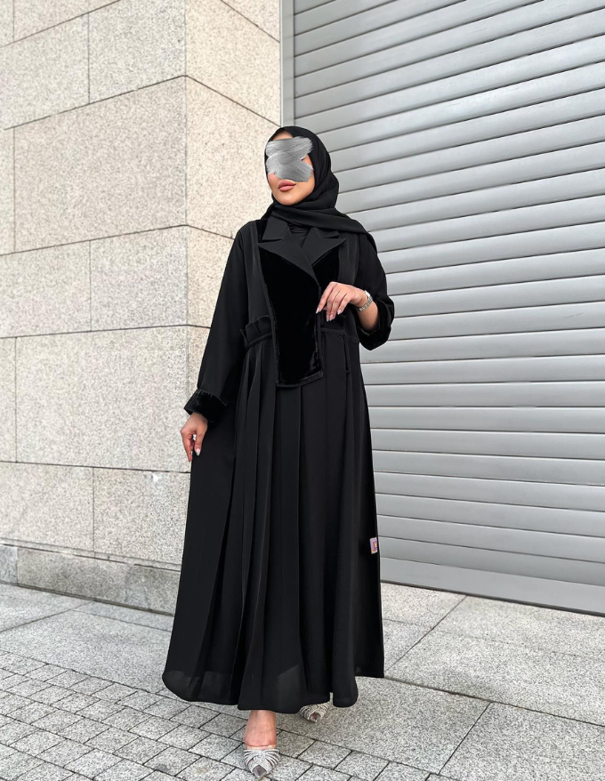 Winter Blazer with beautiful folds and Velvet front